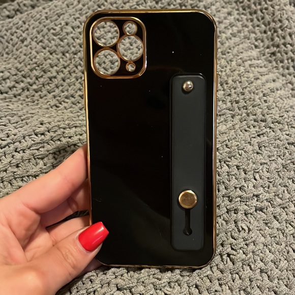 iPhone 11 Pro Phone Case Bundle - Picture 2 of 16